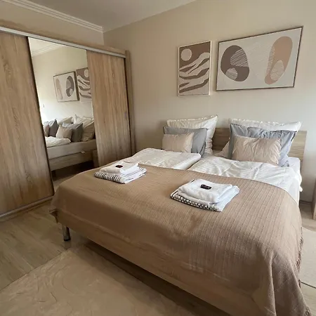 Paris-yard-apartman With Free Parking Appartement