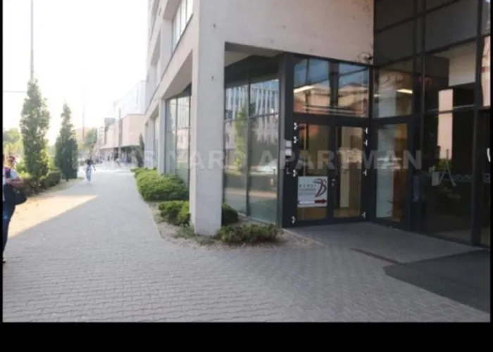 Paris Yard With Free Parking Апартаменты *